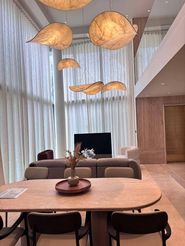 ขายบ้านเดี่ยวเอกมัย สุขุมวิท Luxury New House with Pool Ekkamai10 Sukhumvit65 บ้านพร้อมสระว่ายน้ำ 3ห้องนอน 5ห้องน้ำ ที่จอดรถเยอะ 4คัน ใกล้ BTS ทองหล่อ 6