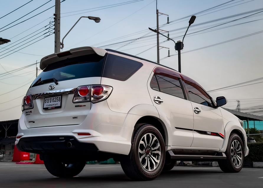 ขาย Toyota Fortuner 3.0TRD 4wd ปี15 4