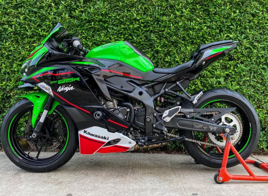 ปล่อยขายด่วน Kawasaki Ninja ZX-25R  4