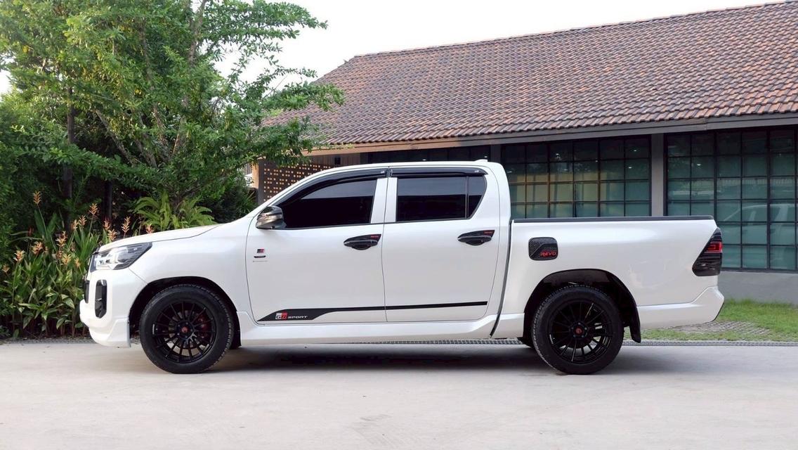 รหัสรถ KN5764 TOYOTA HILUX REVO รุ่น GR SPORT : เครื่องยนต์ 2.8 ดีเซล 2022 เกียร์ AUTO 6