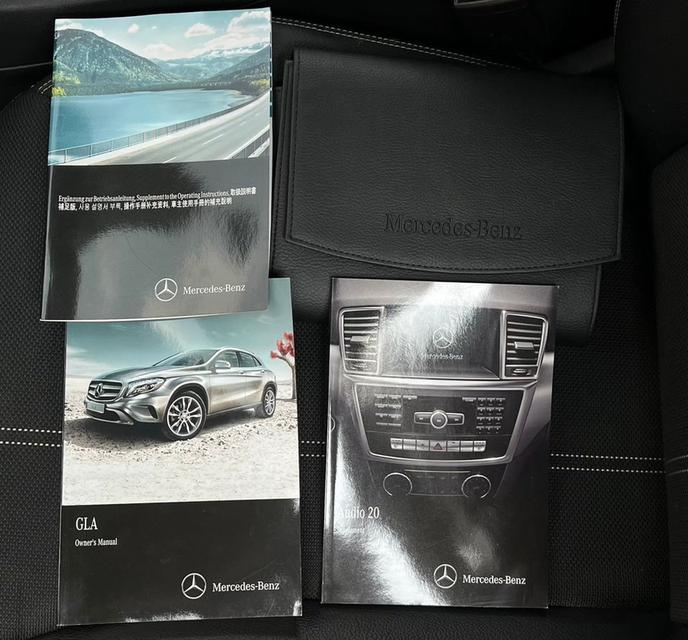 Mercedes-Benz GLA200 1.6 Urban SUV 8