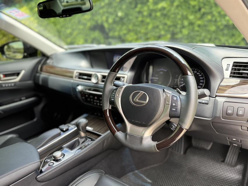 Lexus GS300h Luxury ปี 2015 12