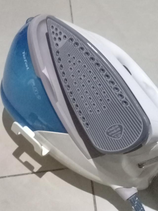 ขายเตารีด tefal มือสองไอน้ำแรงดันแบบแยกหม้อต้มสภาพสวยเครื่องพร้อมใช้งานของอยู่ที่บางพลีสนใจทักมาได้ 0649071510