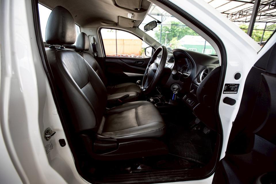 NISSAN NAVARA NP300 2.5 SL SINGLE CAB สีขว ปี 2015  13