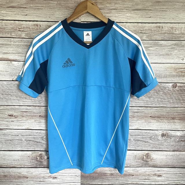 adidas เสื้อกีฬามือสอง