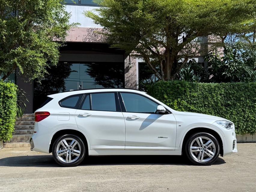 2019 BMW X1 20D MSPORT รถมือเดียวออกป้ายแดง รถวิ่งน้อย เข้าศูนย์ตามระยะ รถไม่เคยมีอุบัติเหตุครับ รูปที่ 2