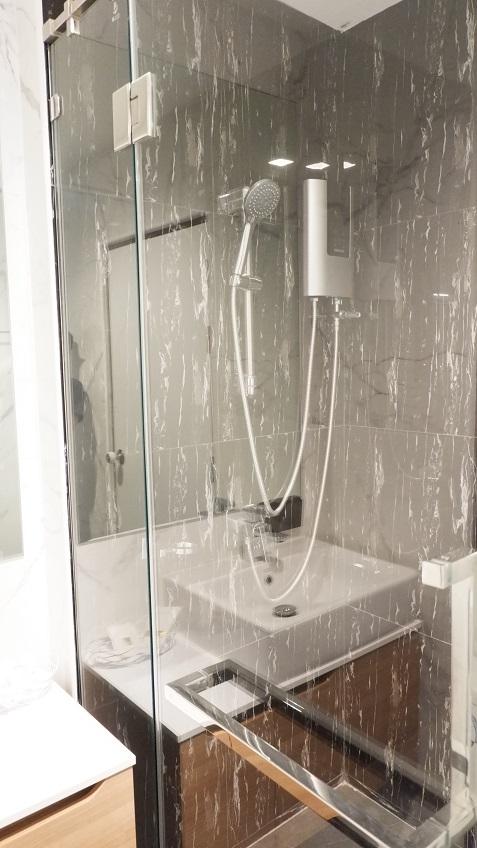 🏙💎 ให้เช่าคอนโดสวย ทำเลดี มองเห็นวิวต้นไม้ธรรมชาติ มีเฟอร์นิเจอร์ให้ครบชุดพร้อมเข้าอยู่ ภายในกว้างขวาง เป็นส่วนตัว มีความปลอดภัย 9