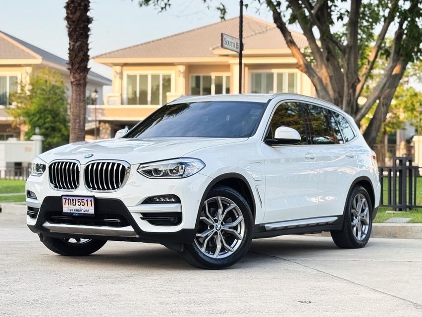 รหัสรถ AVA5511 🇩🇪 BMW X3 xDrive30e Xline ปี 2022