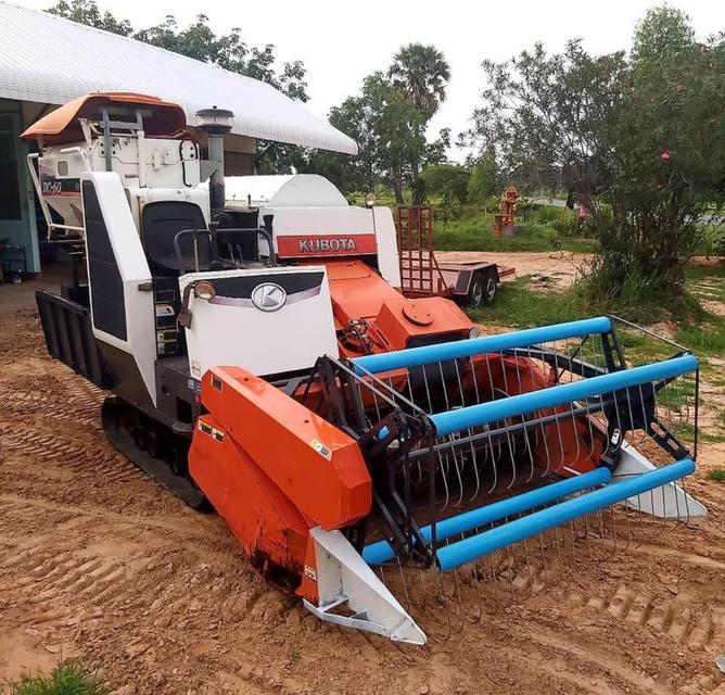 ขายรถเกี่ยวข้าว KUBOTA DC-60PLUS มือสอง 2