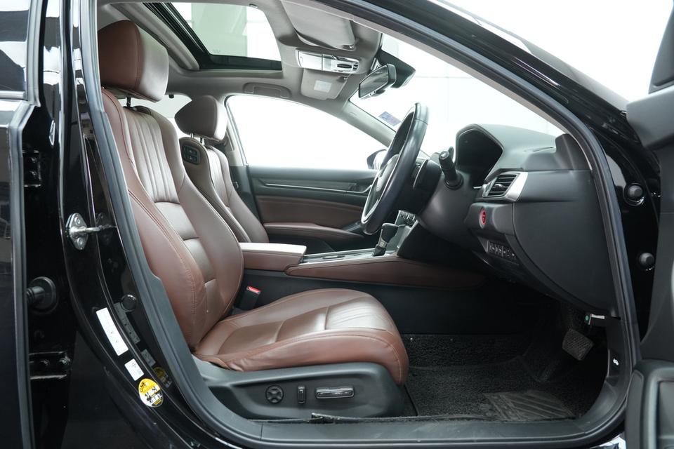 2021 HONDA 2.0 HYBRID TECH สีเทา เลขไมล์ 83436 กม. 14