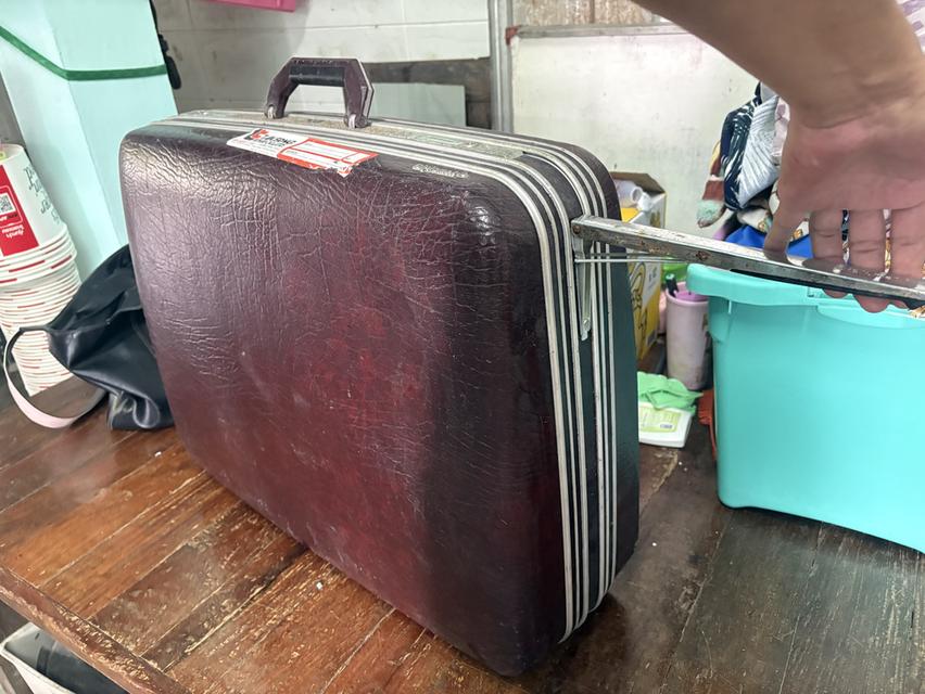 กระเป๋าเดินทางโบราณ Diplomat 5