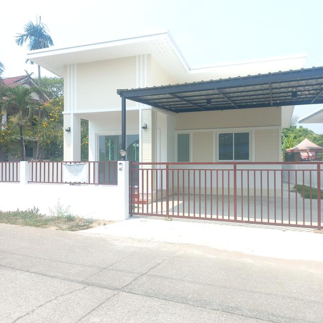 บ้านใหม่2นอน,2น้ำ ติดถนนหลัก ค้าขายได้ น้ำโท้งสารภี 1