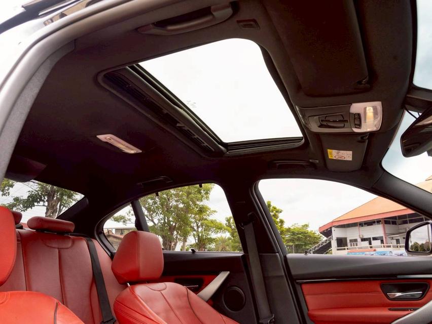 Bmw 330e 2.0M SPORT ปี จด 2018