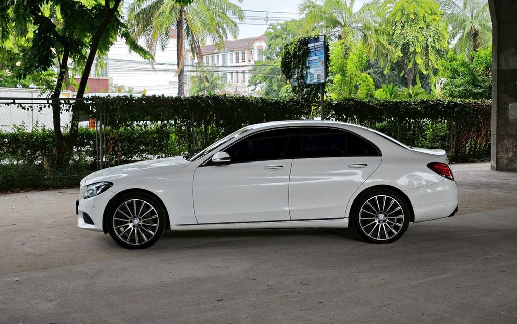 Mercedes Benz C350e W205 AMG Dynamic ปี 2016 รูปย่อยที่ 4