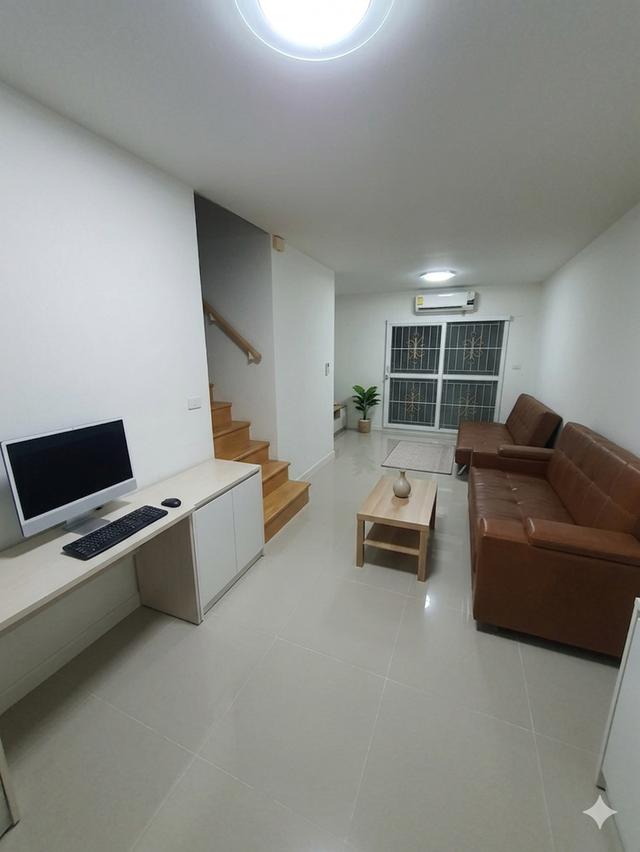 บ้านทาวโฮม ตั้งบน ถนนเมน พิมลราช บางบัวทอง 4