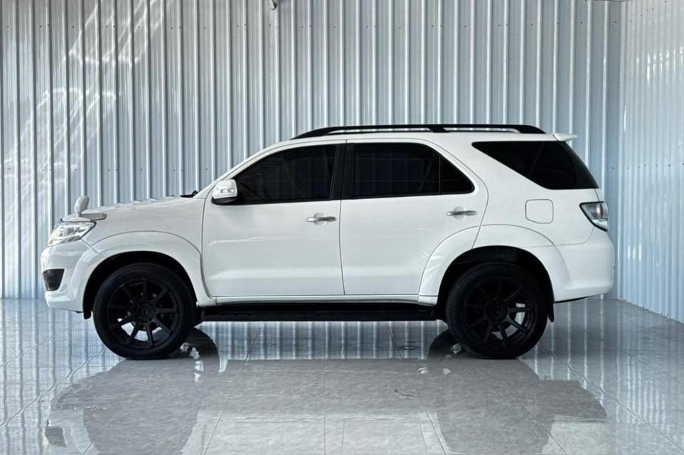 Toyota Fortuner 2.7V เบนซิน เกียร์ออโต้  ปี2012 8