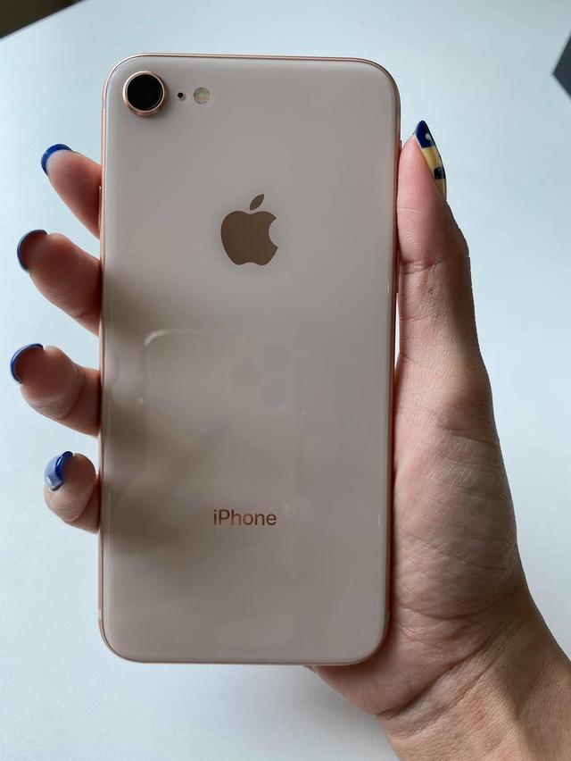 IPhone 8 สีทอง 1