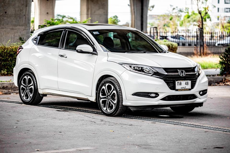 Honda Hrv 1.8 EL Sunroof สีขาว ปี 2015 มือเดียวป้ายแดง สภาพใหม่มาก 3