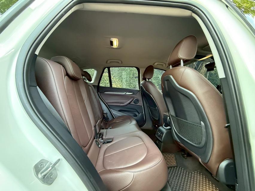BMW X1 LCI sDrive20d X-Drive  โฉม F48 ปี 2021 รถสีเดิมทั้งคันไม่เคยมีอุบัติเหตุใดๆ ประกันชั้น1เหลือ ยางใหม่ 4 เส้น 9