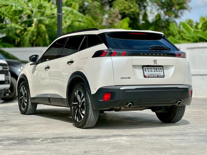 ปี 2023 PEUGEOT 2008, 1.2 ALLURE โฉม ปี21-ปัจจุบัน สีขาว เกียร์ออโต้ ไมล์แท้ 42,096 km. ประวัติศูนย์ครบ 6