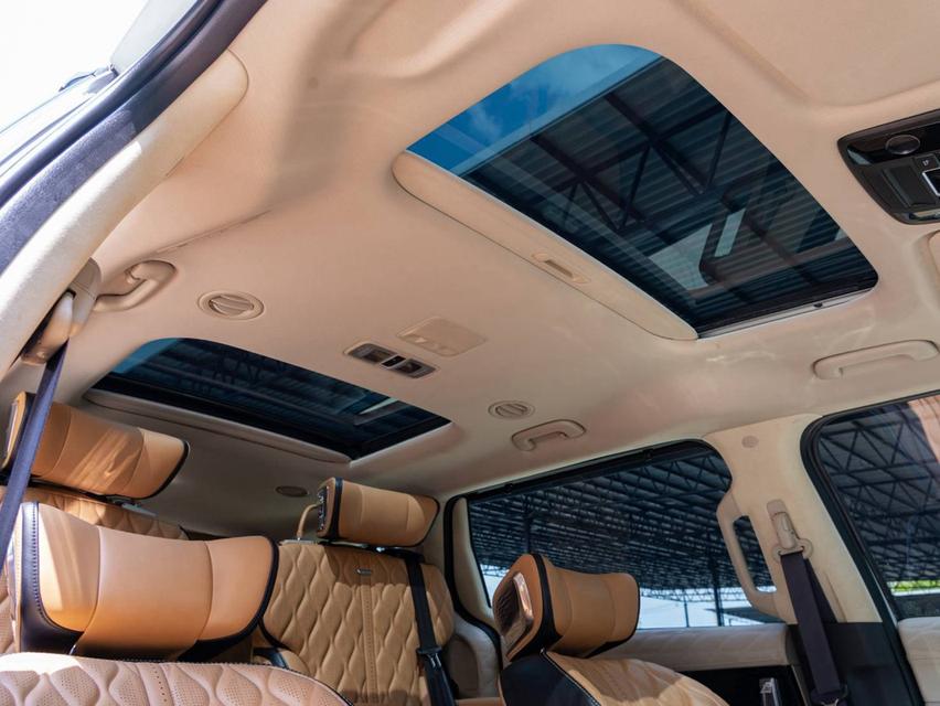 KIA CARNIVAL 2.2 SXL Wagon ปีจด 2022ประกันเครื่องยนต์ เกียร์ หลังการขาย 3 ปี/30,000 km. รูปที่ 3