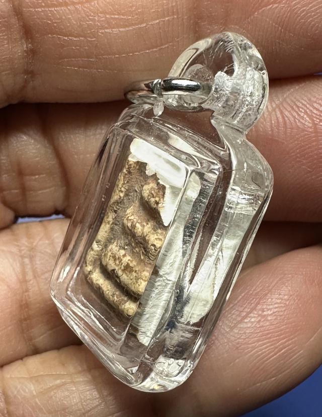 ชิ้นส่วนพระสมเด็จพิมพ์ใหญ่บางขุนพรหม