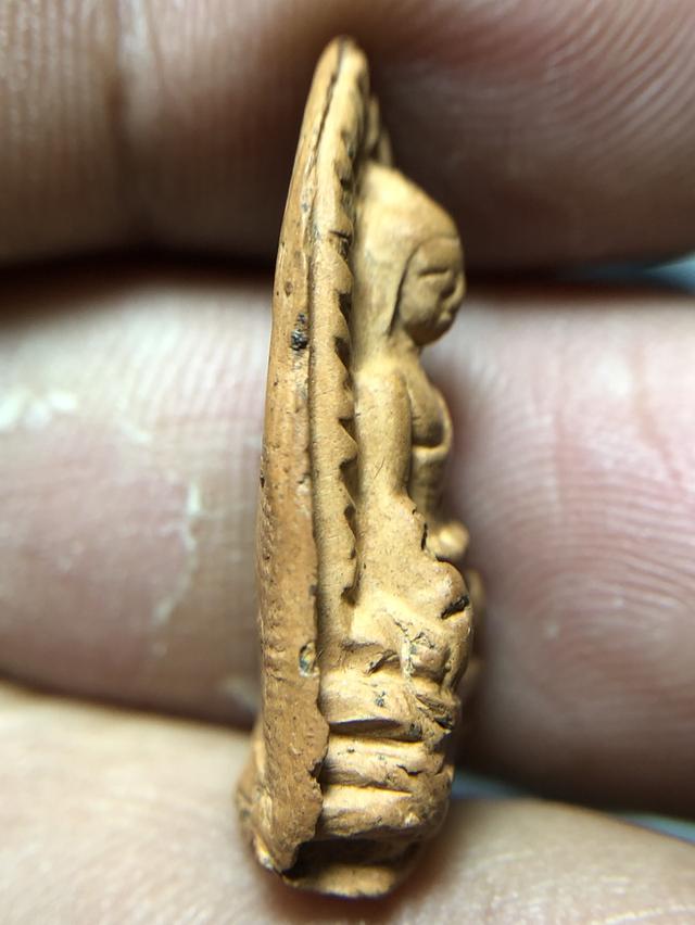 พระรอดกรุวัดมหาวันพิมพ์ใหญ่จังหวัดลำพูน รูปที่ 5