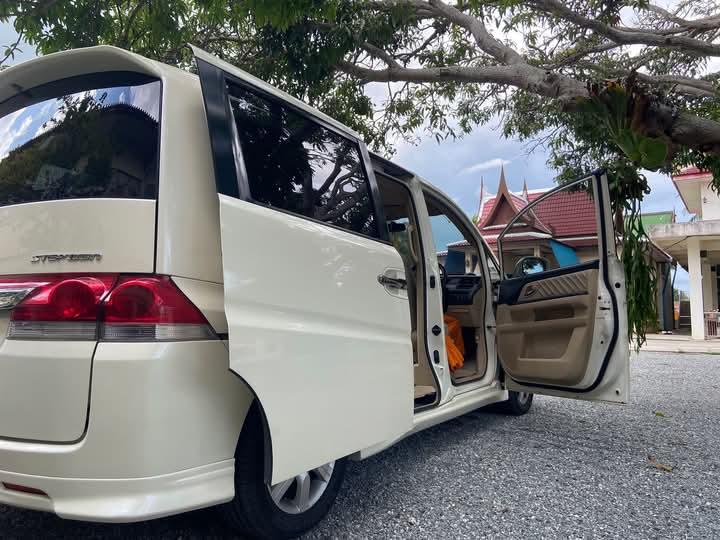 Honda Stepwagon ปี 2007 3