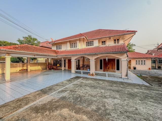 ขายบ้านเดี่ยว 2 ชั้น 186 ตรว. พร้อมโกดัง ย่านรามอินทรา 60 ใกล้แฟชั่นไอส์แลนด์ 1