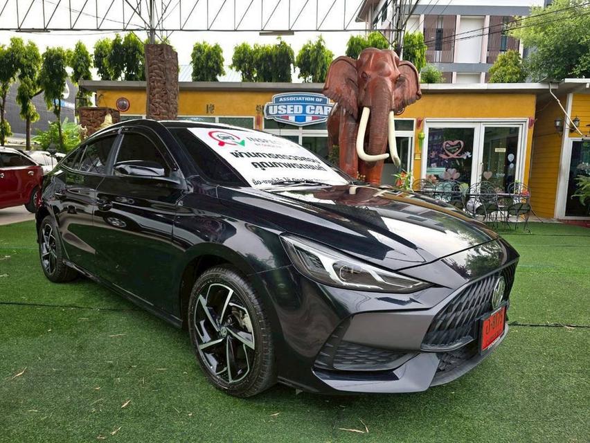 #MG 5 เครื่อง1.5 cc. รุ่นX เกียร์ AUTO ปี 2025 #รถไมล์แท้100%คะวิ่งน้อยมากๆๆคะ วิ่งมาแค่37,xxxกิโลคะ