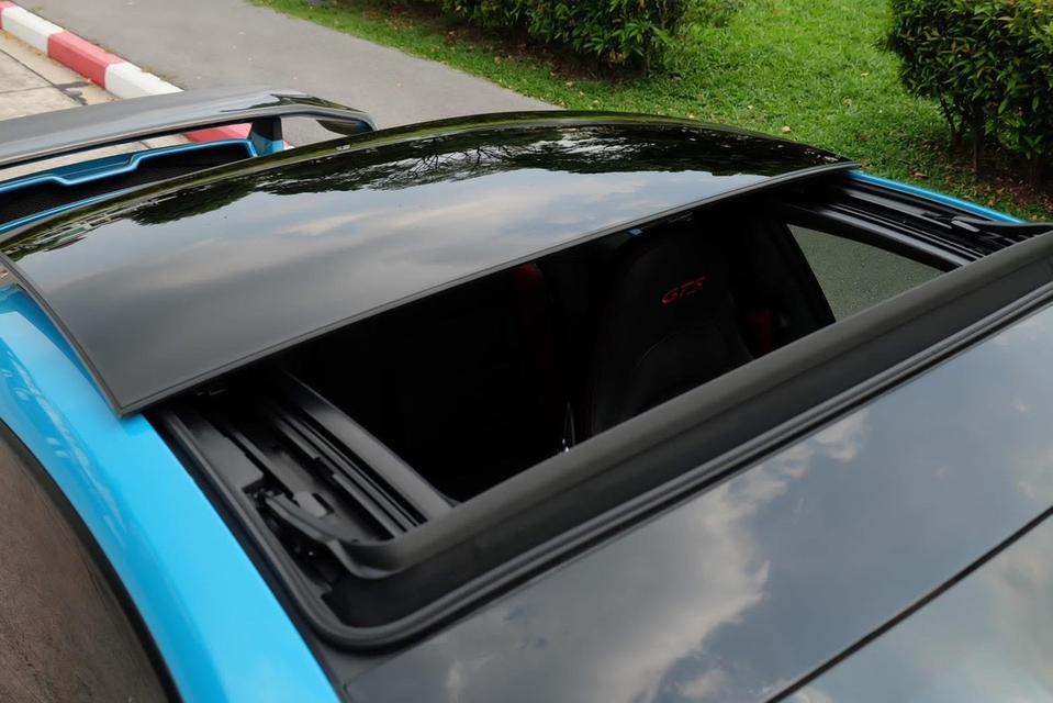 Porsche 911 Carrera 4 GTS Coupe 2017 āļĢāļđāļāļāļĩāđ 12