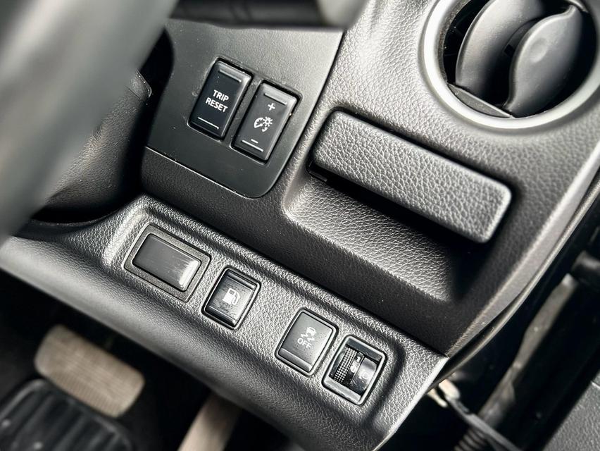 Nissan Terra 2.3 VL 2WDเครื่องยนต์: ดีเซล เกียร์: ออโต้ ปี: 2019 สี: ดำ ไมล์ 9x,xxx Km. รูปที่ 11