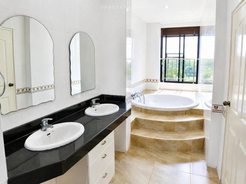 For Rent / For Sale — Large Pool Villa at Paradise Villa 1, East PattayaSpacious pool villa for rent or sale at Paradise Villa 1, located 13