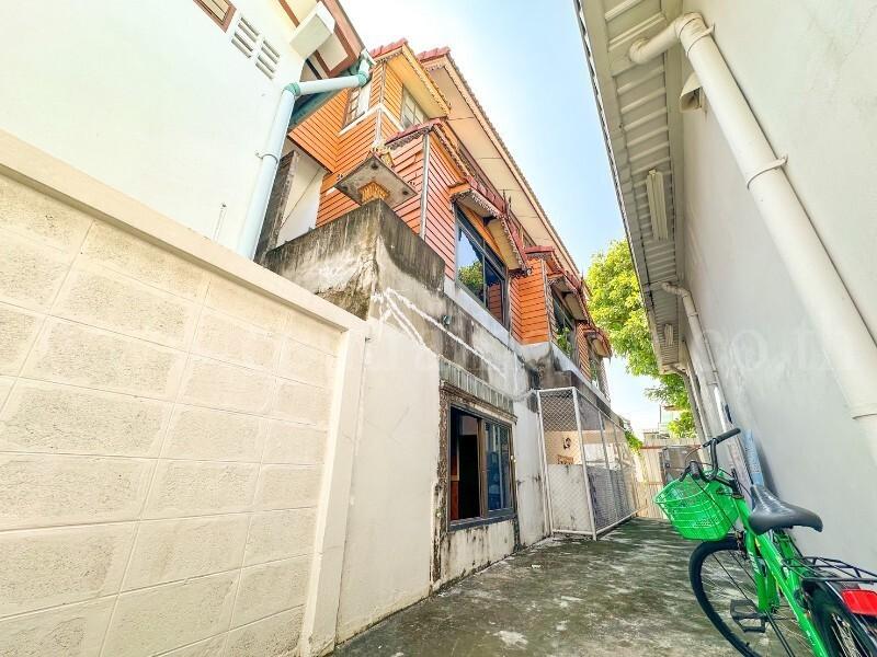 บ้านเดี่ยว 3 ชั้น สร้างเอง ถนนอรุณอมรินทร์ - บางกอกน้อย ใกล้ รพ.ศิริราช ขายถูกกว่าราคาประเมิน 14