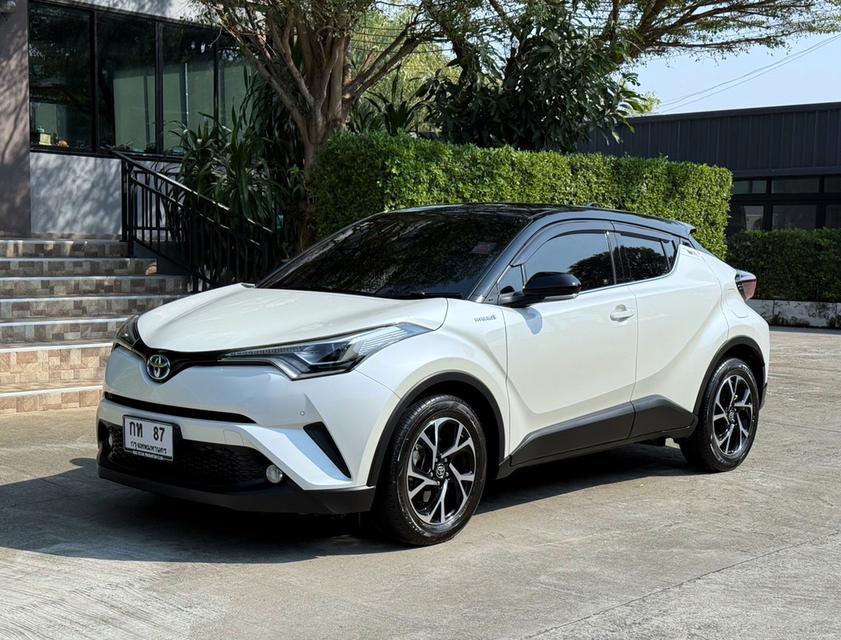 2020 TOYOTA CHR HV รถมือเดียวออกป้ายแดง รถวิ่งน้อยเพียง 7X,XXX กม รถเข้าศูนย์ทุกระยะ ไม่เคยมีอุบัติเหตุครับ 4