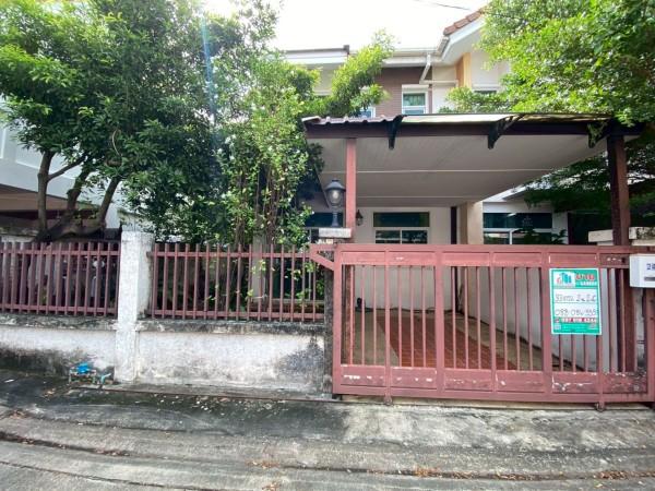 ขายทาวน์เฮ้าส์ 2 ชั้นมือสอง หลังริม หมู่บ้านจิราวดี (Jirawadee) ซอยนนทบุรี 8 บ้านสภาพดี ทำเลดี พร้อมอยู่ ใกล้รถไฟฟ้า MRT สายสีม่วงสถานีแยกนนทบุรี 1