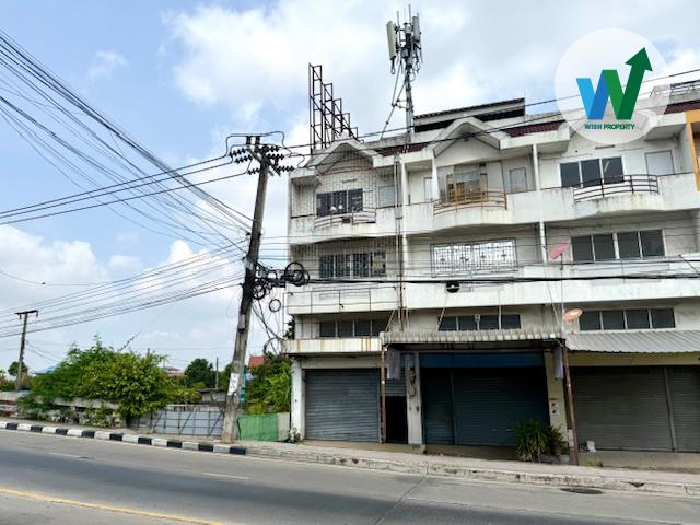 ขายโฮมออฟฟิศติดถนนร่มเกล้า 84.8 ตร.ว. 3.5 ชั้น พื้นที่กว้าง 220 ตร.ม. หลังริม ใกล้ทางด่วน เคหะร่มเกล้า ARL 1