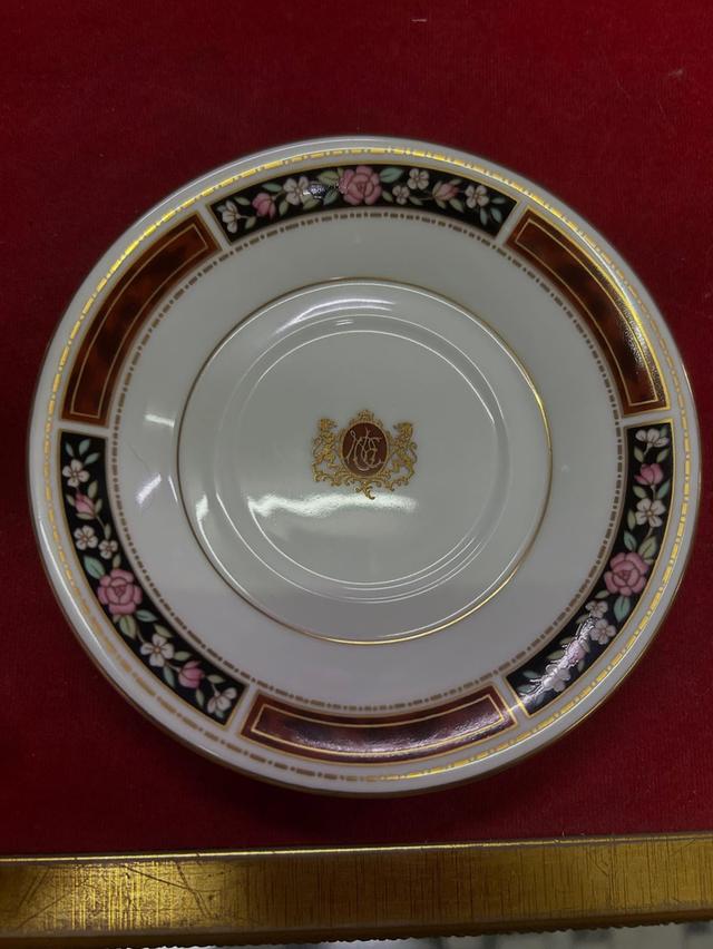 จานเซรามิก Bone china