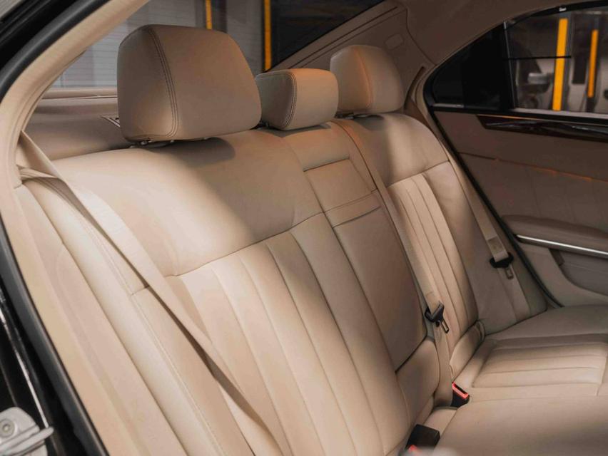 รหัสรถ 67GG7411 Benz E300 Bluetec Hybrid 2014 8