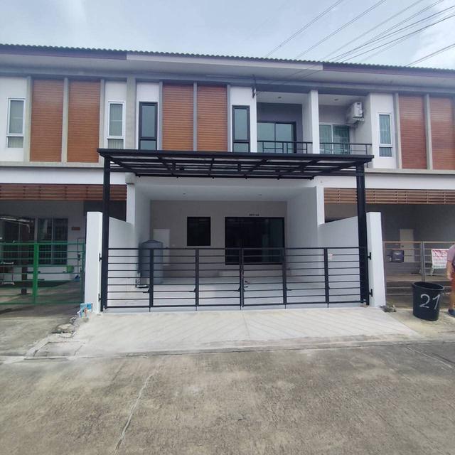 ขายบ้านทาวน์เฮ้าส์ 2ชั้น หมู่บ้านราชพฤกษ์ ลาดกระบัง-สุวรรณภูมิ ฉลองกรุง61  ถนนฉลองกรุง แขวงลำปลาทิว เขตลาดกระบัง กรุงเทพ 2