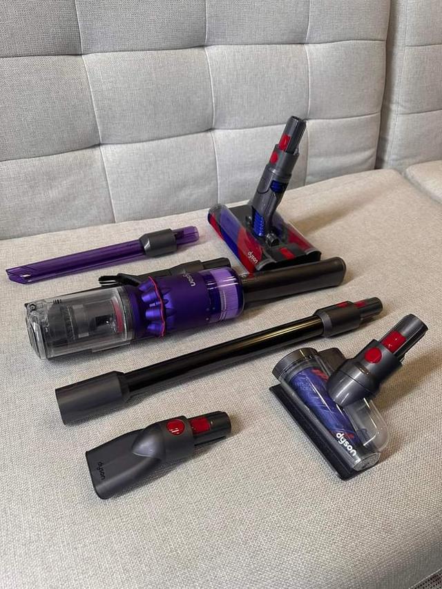 ส่งต่อเครื่องดูดฝุ่นไร้สาย Dyson Omni-glide ™ Cordless Vacuum Cleaner (Purple/Nickel)  2