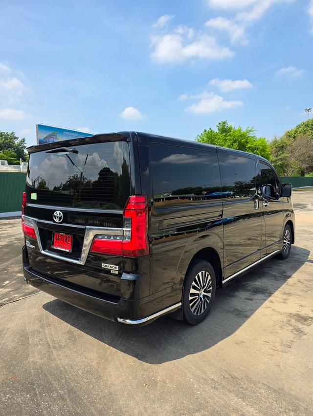 Toyota Majesty รุ่น 2.8 Grande ปี 2024 ไมล์ 40,000 กม. รูปที่ 6