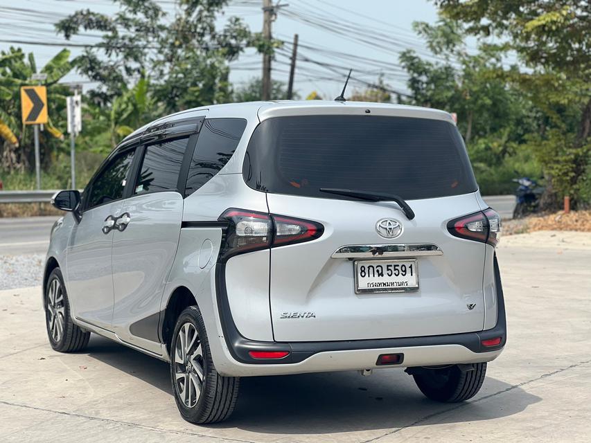 2017 TOYOTA SIENTA 1.5V 4