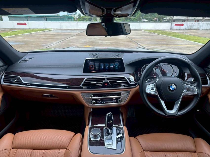 BMW 740Li Pure Excellence (G12) 2016 รถหรูใช้น้อย สวยมากๆ ราคาดีสุดในตลาด 9