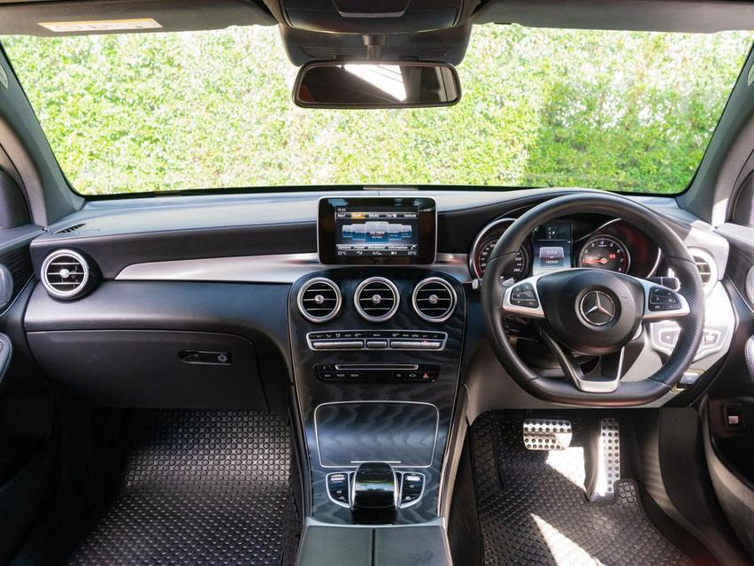 Mercedes Benz GLC250 COUPE 4MATIC AMG Plus ปี 2018 รูปที่ 8