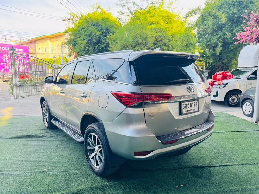 TOYOTA FORTUNER 2.8 V 4WD ปี 2018 5