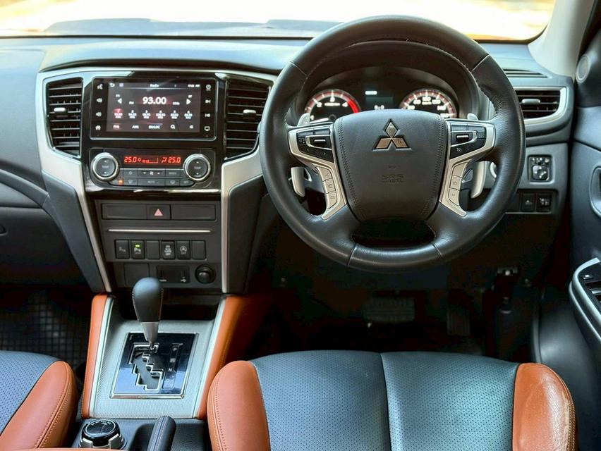 Mitsubishi Triton 2.4GT 4wd ปี20 11