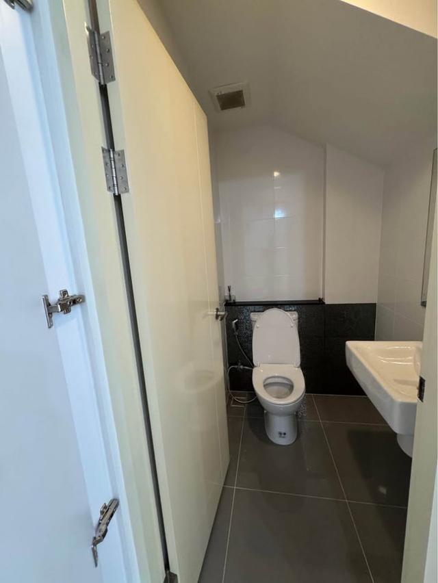 ให้เช่าทาวน์โฮม 3 ชั้น โครงการบ้านกลางเมือง พระราม 9 – กรุงเทพกรีฑา พร้อมอยู่ 6