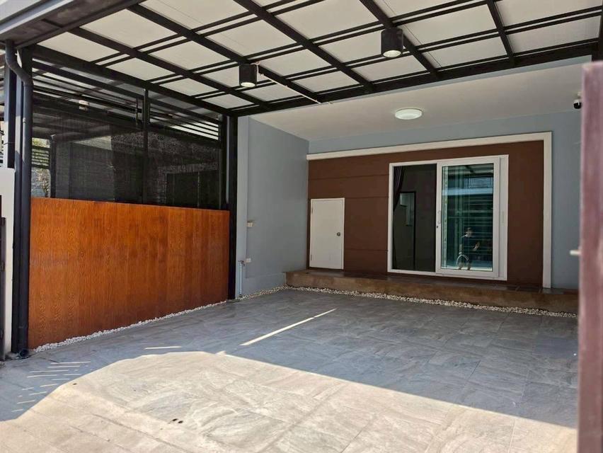 ขายทาวน์โฮม🏠 พร้อมโอนฯ 🔥 🔰ใกล้เมกาบางนา หิ้วกระเป๋า เข้าอยู่ได้เลย😁🤟🌟 ทาวน์โฮม 3 ห้องนอน 2 ห้องน้ำ ที่จอดรถ 2 คัน (เจ้าของขายเอง) 3