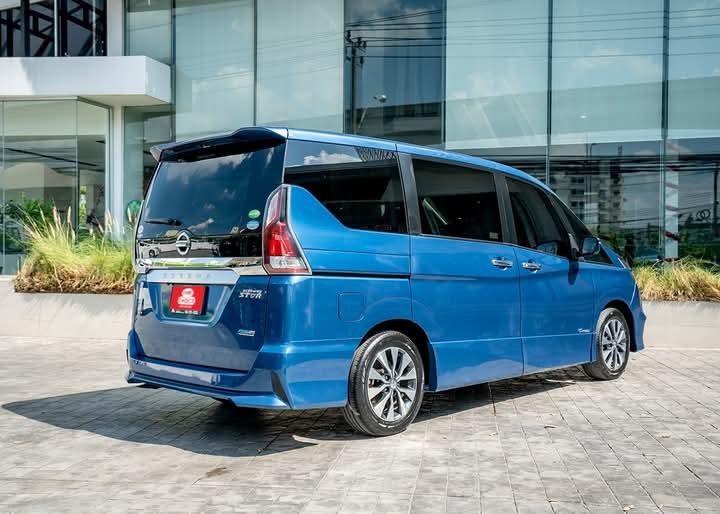 ปล่อยขายด่วน Nissan Serena 4